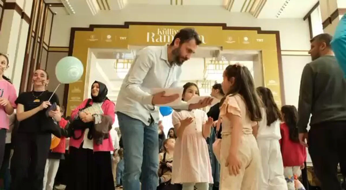 Külliye'de Bilim Şenliği: Ankara Çocukları TÜBİTAK Etkinliklerinde Buluşuyor Külliye'de Bilim Şenliği: Ankara Çocukları TÜBİTAK Etkinliklerinde Buluşuyor