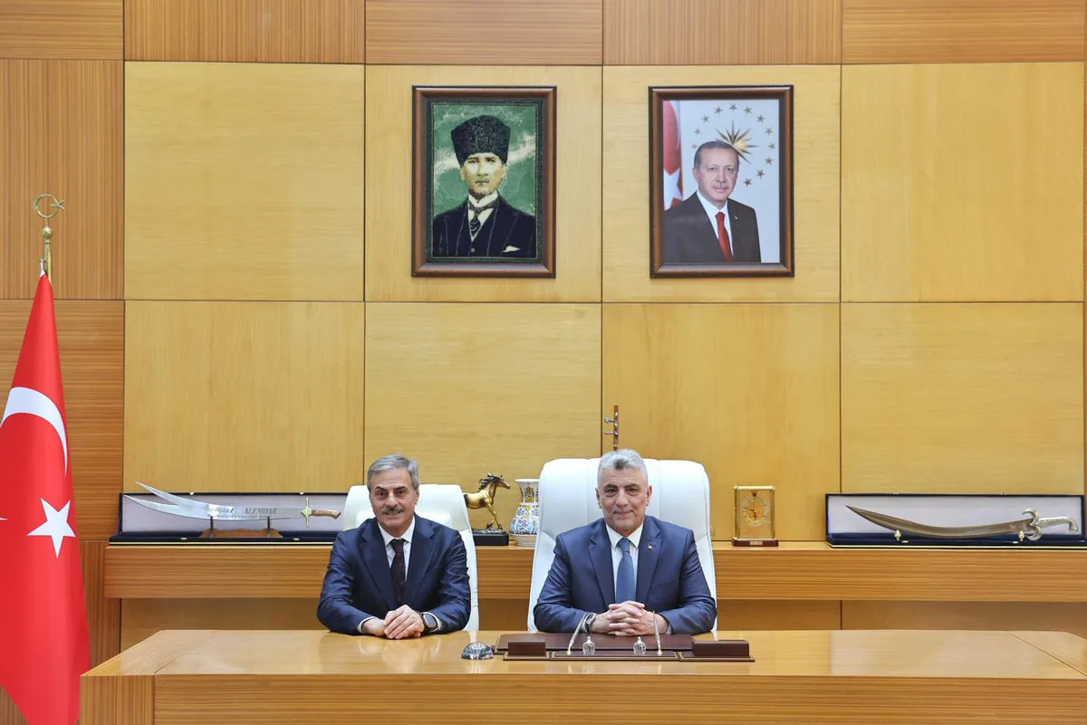Ticaret Bakanı Bolat, Sakarya'da Yerel Yönetimlerle İstişarelerde Bulundu Ticaret Bakanı Bolat, Sakarya'da Yerel Yönetimlerle İstişarelerde Bulundu