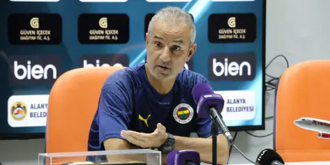 Fenerbahçe'de Transfer ve Kadro Planlaması: İsmail Kartal'dan Kritik Karar