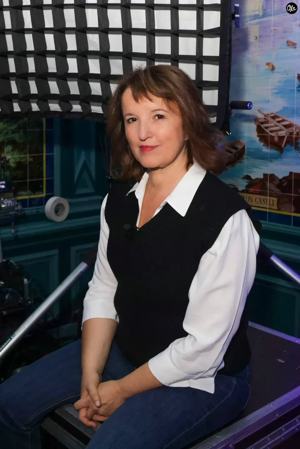 Ünlü Komedyen Anne Roumanoff'tan Estetik İtirafı: Pişmanlık ve Beklentiler görseli
