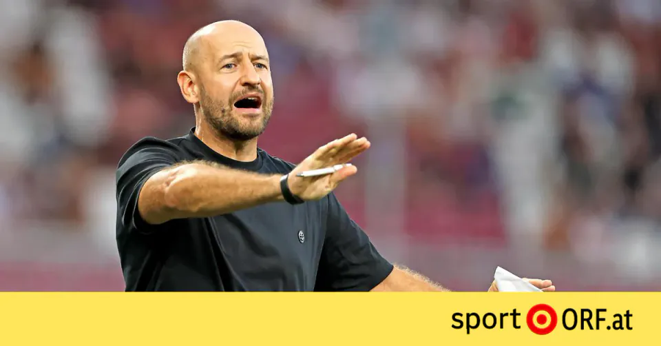 Austria Wien - Lustenau: Dibi çeken Violettler, Müller ile toparlanmaya çalışıyor görseli