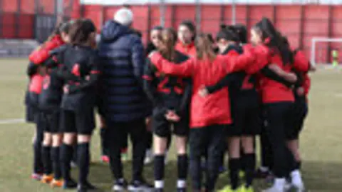 Gençlerbirliği Kadın Futbol Takımında Teknik Kadro Krizi