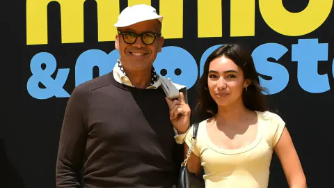 Titanic'in Yıldızı Billy Zane Kızıyla Görüntülendi: Nadir Görülen Kareler