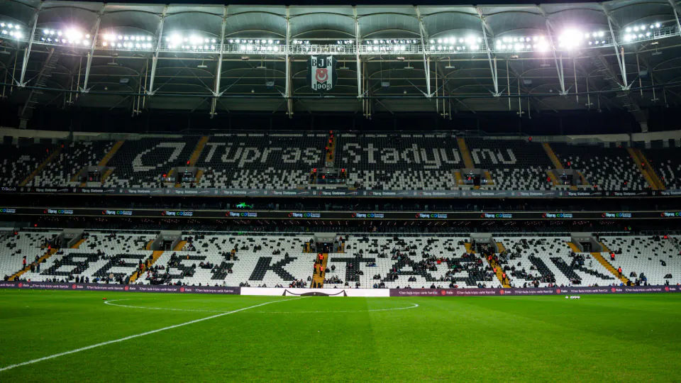 Beşiktaş'ta UEFA Kısıtlamaları Sona Erdi: Finansal Gözetim Süreci Tamamlandı görseli