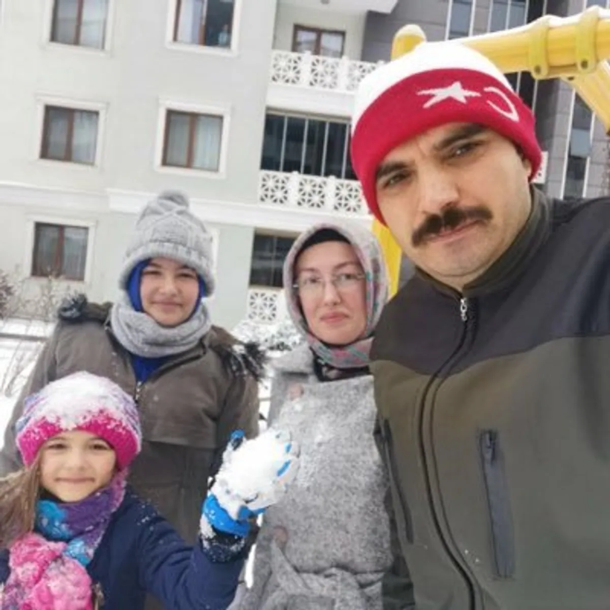 Ayşe Ateş'ten Adalet Eleştirisi: "Halkın Ekmeği Bozuldu" Ayşe Ateş'ten Adalet Eleştirisi: "Halkın Ekmeği Bozuldu"