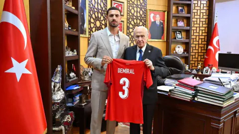 Merih Demiral'dan Devlet Bahçeli'ye anlamlı ziyaret