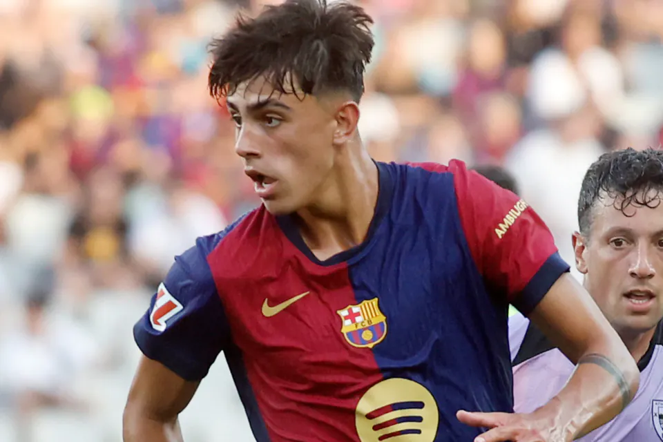 Barcelona'nın Yeni Pivotu Marc Casadó: 2025-2026 Sezonu Analizi görseli