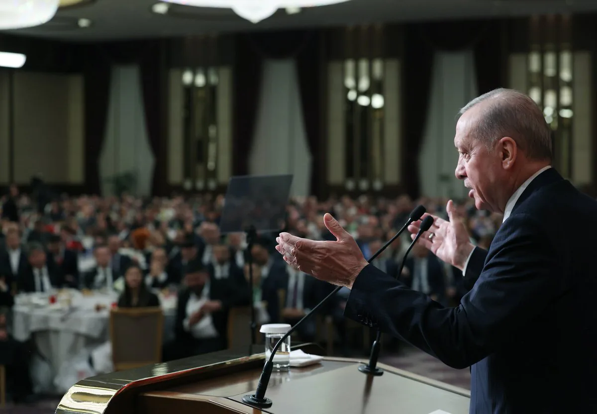 Tarım ve Orman Bakanı Yumaklı, Çiftçilerle İftar Yemeğinde Buluştu Tarım ve Orman Bakanı Yumaklı, Çiftçilerle İftar Yemeğinde Buluştu