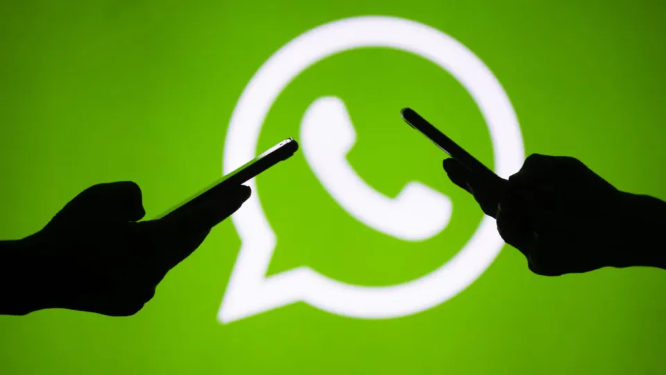 WhatsApp'ta Yeni Dönem: CEO Değişimi ve Radikal Tasarım Güncellemeleri görseli