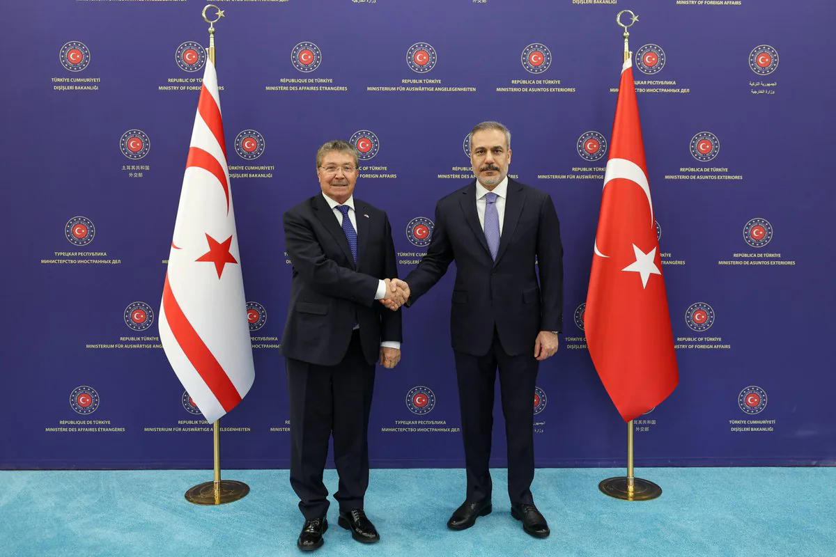 Dışişleri Bakanı Fidan, KKTC Başbakanı Üstel ile Bir Araya Geldi Dışişleri Bakanı Fidan, KKTC Başbakanı Üstel ile Bir Araya Geldi