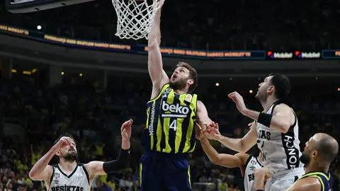 Fenerbahçe Beko Basketbol Süper Ligi Şampiyonu Oldu