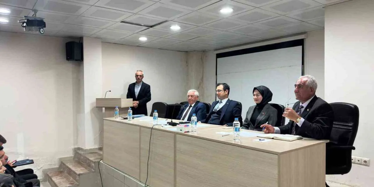Refahiye’de 2027 Köylere Hizmet Götürme Birliği Bütçesi Görüşüldü Refahiye’de 2027 Köylere Hizmet Götürme Birliği Bütçesi Görüşüldü