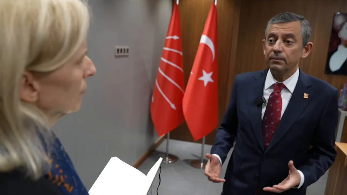 Oktay, CHP'nin Siyasi Yaklaşımını Eleştirdi: "Milletten Kopuk Politikalar" Oktay, CHP'nin Siyasi Yaklaşımını Eleştirdi: "Milletten Kopuk Politikalar"