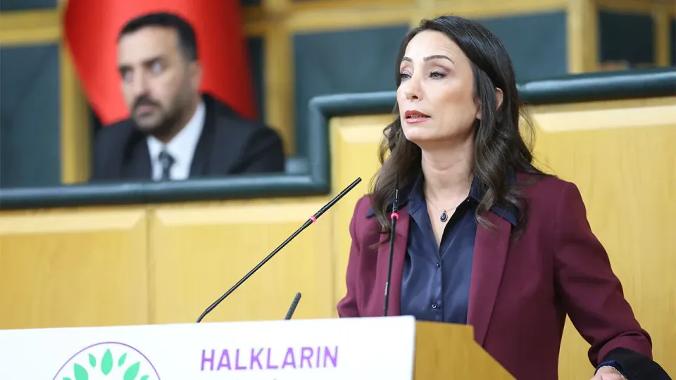 DEM Parti Eş Genel Başkanı Tülay Hatimoğulları'ndan Kritik Gündem Çıkışları görseli