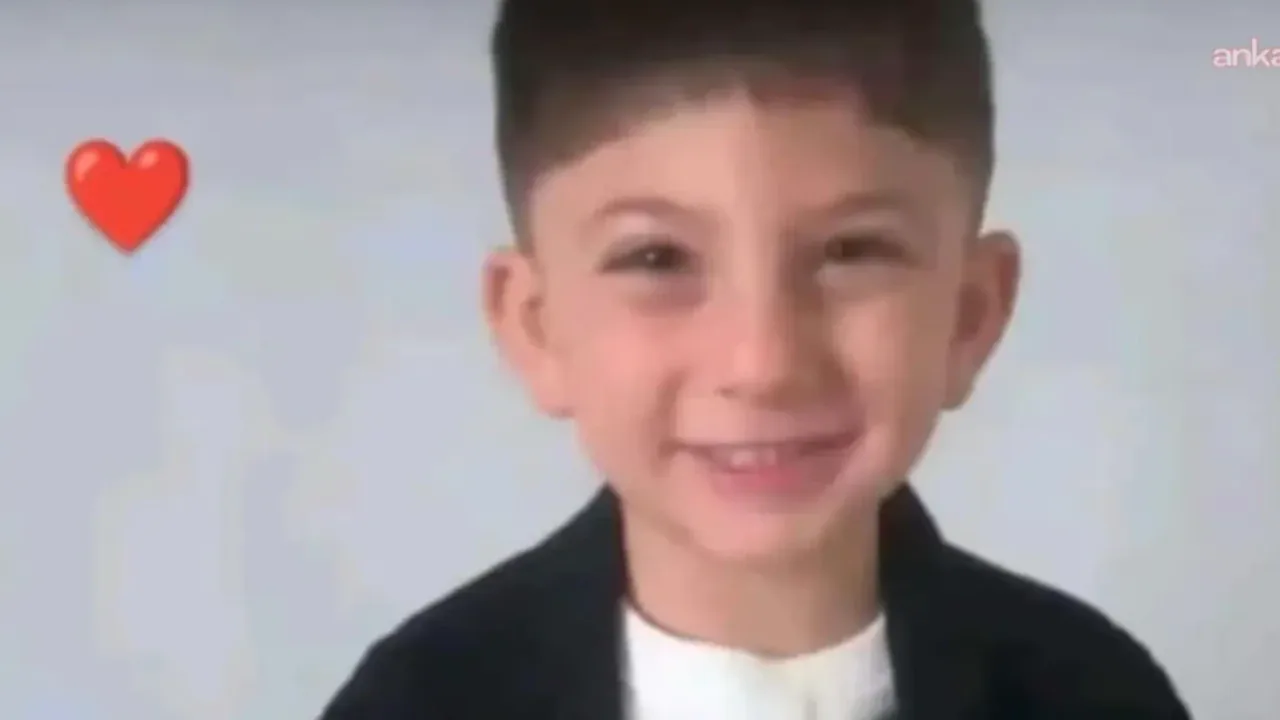 Mazıdağı'nda Kapısı Açık Araçta Mahsur Kalan 4 Yaşındaki Çocuk Hayatını Kaybetti Mazıdağı'nda Kapısı Açık Araçta Mahsur Kalan 4 Yaşındaki Çocuk Hayatını Kaybetti