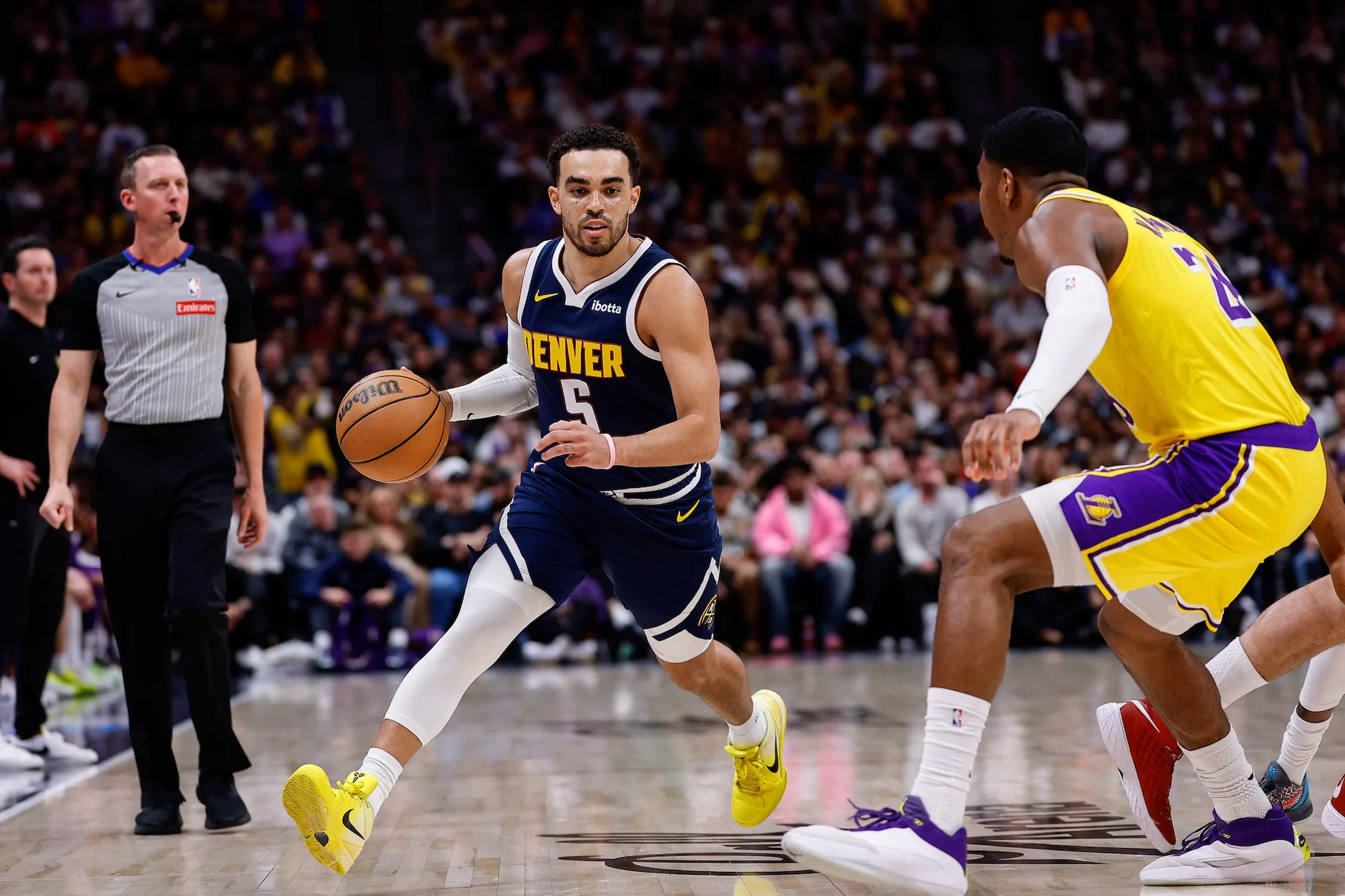 Tyus Jones ile Anlaşma Sağlandı: Nuggets Kadrosunu Güçlendiriyor Tyus Jones ile Anlaşma Sağlandı: Nuggets Kadrosunu Güçlendiriyor