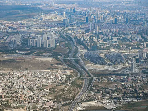Dev Holdinglerden Gayrimenkul Hamlesi: Toplam Satış 5 Milyar TL'yi Aştı