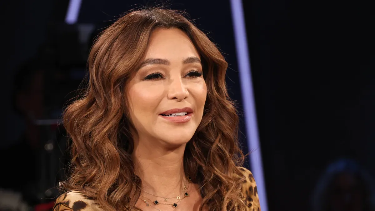 Verona Pooth Hamburg'de 'Küçük Oda' Krizi Yaşadı Verona Pooth Hamburg'de 'Küçük Oda' Krizi Yaşadı