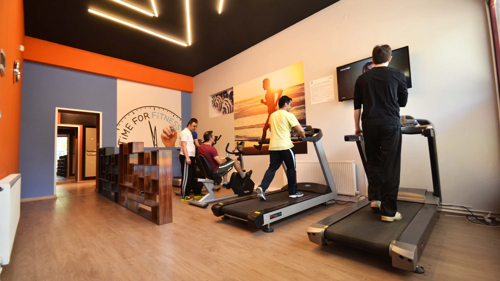 Çankırı'da Modern Fitness Salonu Projesi Başladı: Şehrin Spor Altyapısı Güçleniyor Çankırı'da Modern Fitness Salonu Projesi Başladı: Şehrin Spor Altyapısı Güçleniyor