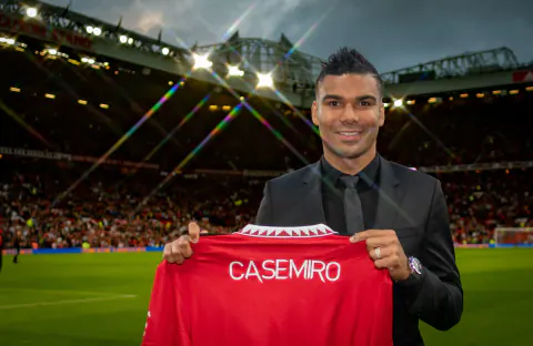 Manchester United'da Casemiro Dönemi Sona Erdi: Yeni Hedef Tchouameni