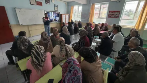 Konya Jandarması 'İlk Kale Aile' Projesiyle Bağımlılık Eğitimi Verdi