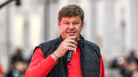 ISU'dan Kritik Karar: Rus ve Belaruslu Sporculara Dönüş Yolu Açıldı