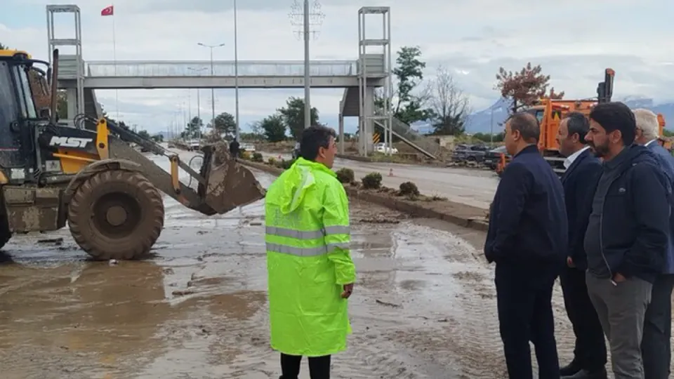 Yurtbaşı'de sel yaraları sarılıyor: Başkan Doğan "Ana yollar açıldı, sokak çalışmaları devam ediyor" görseli