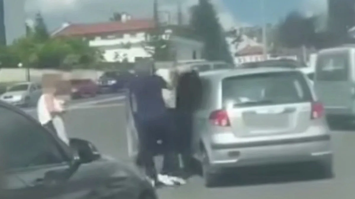 Trafikte Sürücüye Saldıran Şahsa 180 Bin TL Para Cezası Trafikte Sürücüye Saldıran Şahsa 180 Bin TL Para Cezası