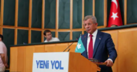 Ahmet Davutoğlu'ndan Siyasi Şok: Gelecek Partisi Kapatılıyor