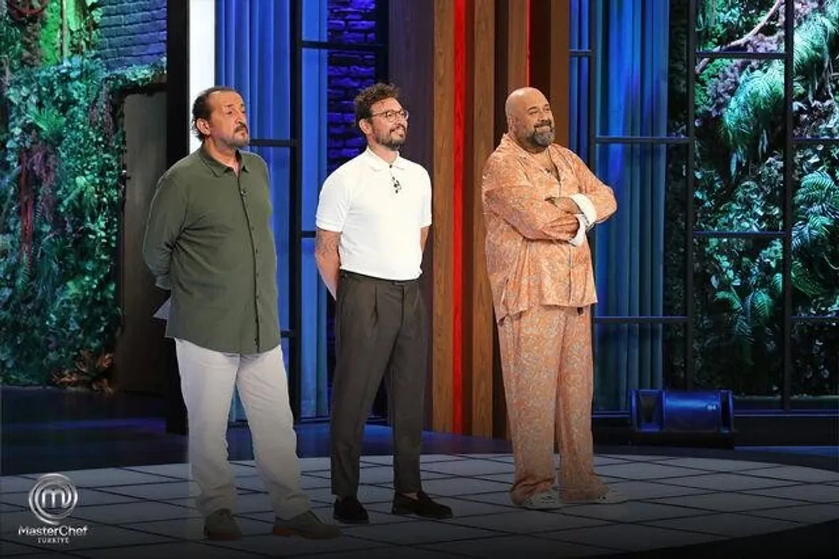 MasterChef ödül oyununu Enes kazandı: 100 bin TL'nin sahibi belli oldu MasterChef ödül oyununu Enes kazandı: 100 bin TL'nin sahibi belli oldu