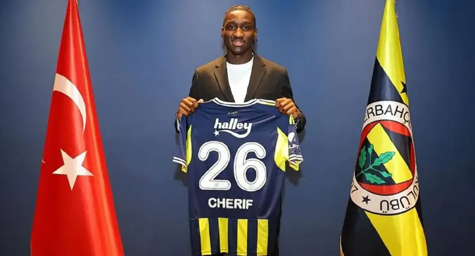 Fenerbahçe'de Sidiki Cherif için Hamburg hamlesi: Ayrılık kapıda mı? görseli