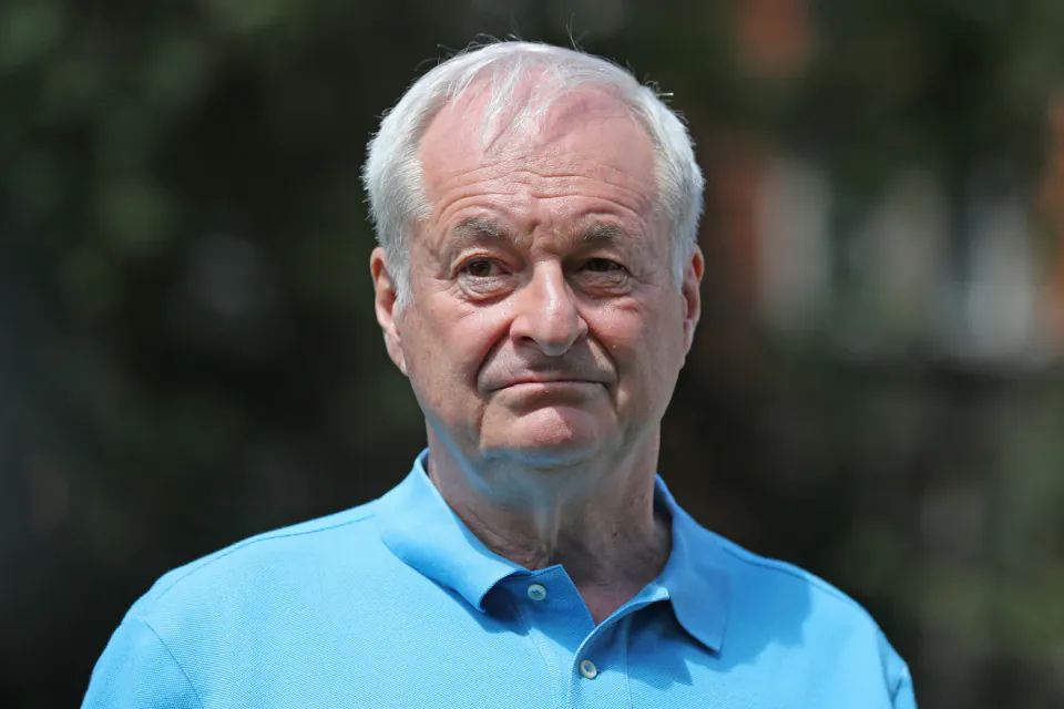 BBC Sunucısı Paul Gambaccini Alzheimer Tanısı Almışı Olduğunu Açıkladı görseli