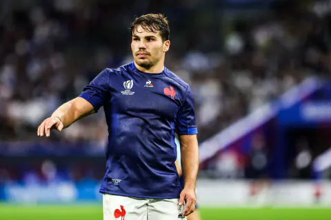 Ragbinin İkonu Antoine Dupont: Grand Slam Zaferi ve Rekor Sözleşme