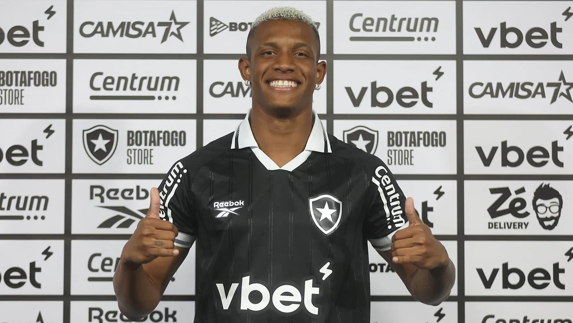 Arsenal'den Botafogo'ya Çıkartma: Danilo Santos Transferi Gündemde Arsenal'den Botafogo'ya Çıkartma: Danilo Santos Transferi Gündemde