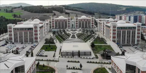 BŞEÜ 2026-2027 Akademik Yıl Takvimi Açıklandı: Cübbe Töreni ve Ders Başlangıç Detayları Belli Oldu
