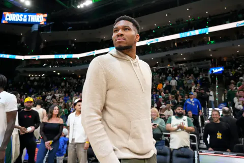 NBA'de Yılın Transfer Bombası: Giannis Antetokounmpo Boston Celtics'e mi Gidiyor?
