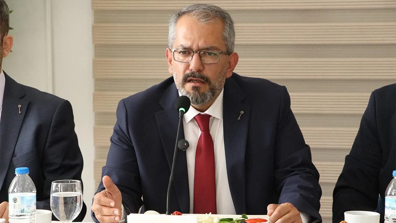 Anahtar Parti'den Yalova Hedefi: '3 Vekillikten En Az 1'ini Alacağız' Anahtar Parti'den Yalova Hedefi: '3 Vekillikten En Az 1'ini Alacağız'