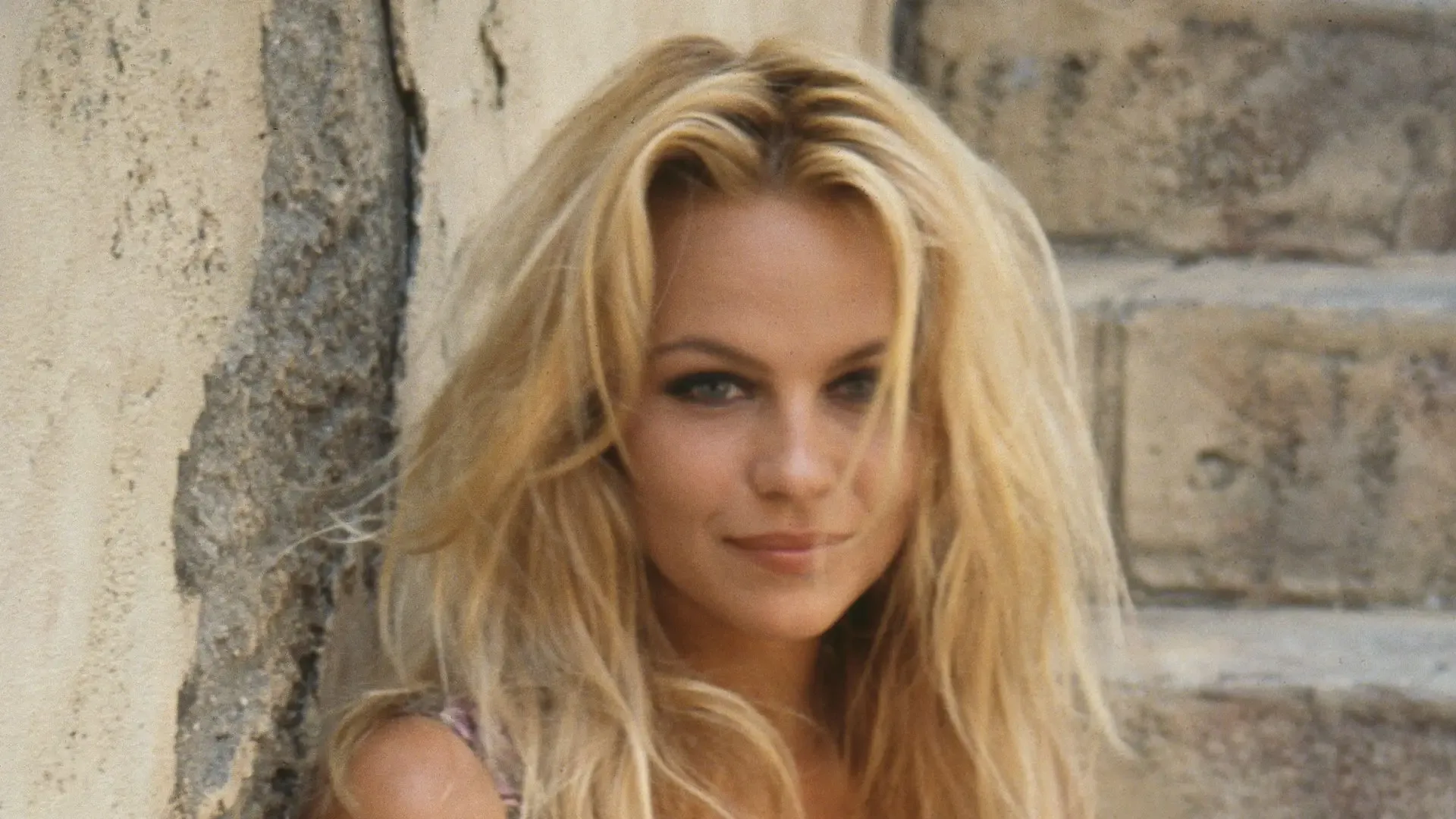 Pamela Anderson 59 Yaşında: Baywatch Döneminden Doğal Güzelliğe Dönüşümü Pamela Anderson 59 Yaşında: Baywatch Döneminden Doğal Güzelliğe Dönüşümü
