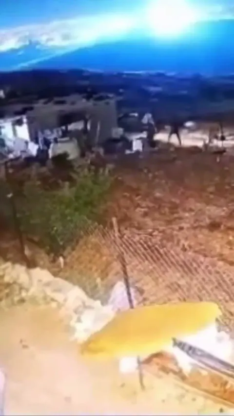Batı Şeria'da Filistinlilere Ait Evler Yakılıyor