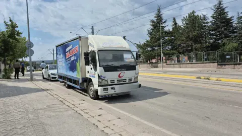 Eskişehir'de feci kaza: Su dağıtım kamyonu 9 yaşındaki çocuğa çarptı