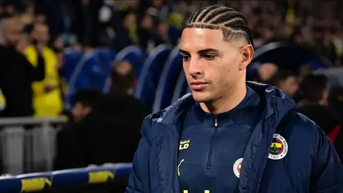 Fenerbahçe'de Diego Carlos Krizi: Sağlık Kontrolüne Gelmedi