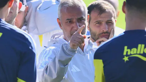 İsmail Kartal Şampiyonlar Ligi Maçı İçin Fenerbahçe'nin İlk 11'ini Duyurdu
