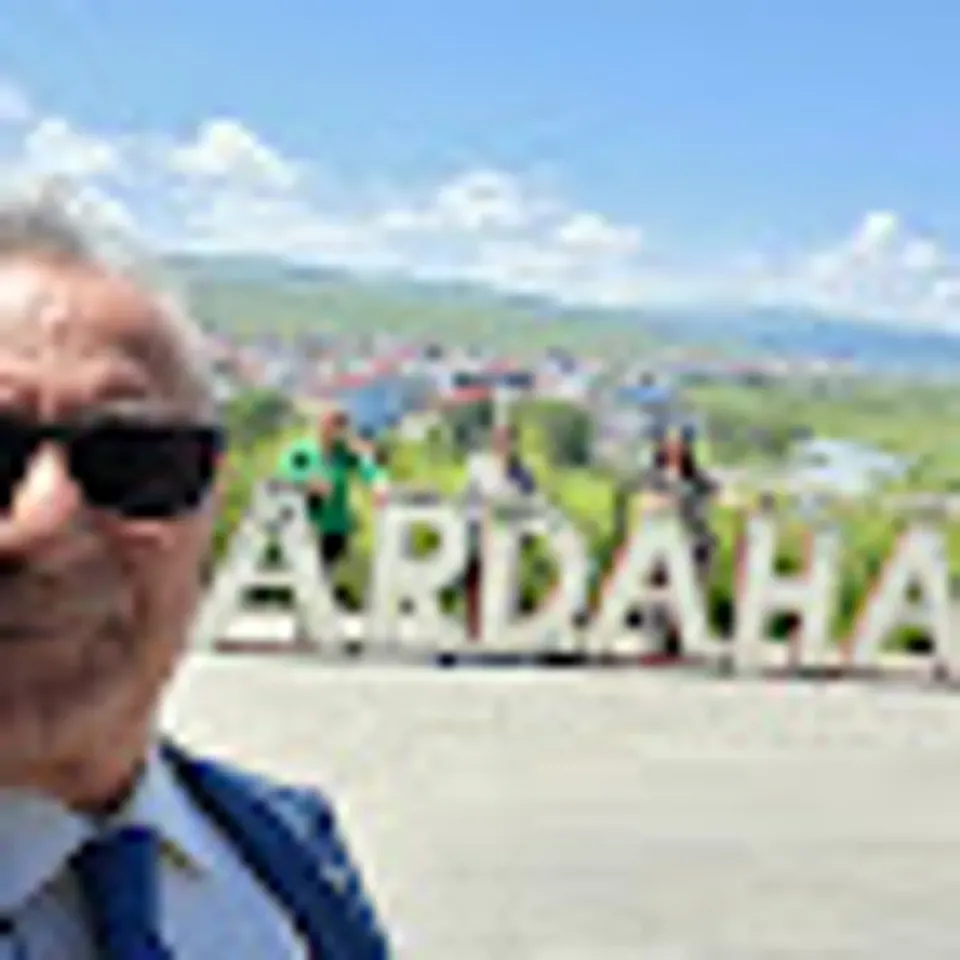 Yaşar Geler'den Kars ve Ardahan Analizi: Turizmde 'Sahipsizlik' Vurgusu görseli