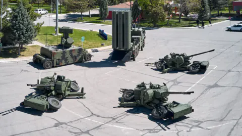 Hava Kuvvetleri'ne kritik takviye: HİSAR-A ve ALP-300G envantere girdi