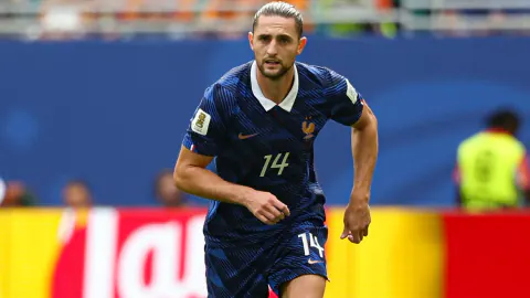 Fransa'da Kriz: Adrien Rabiot Takım Arkadaşlarını Sert Diliyle Eleştirdi