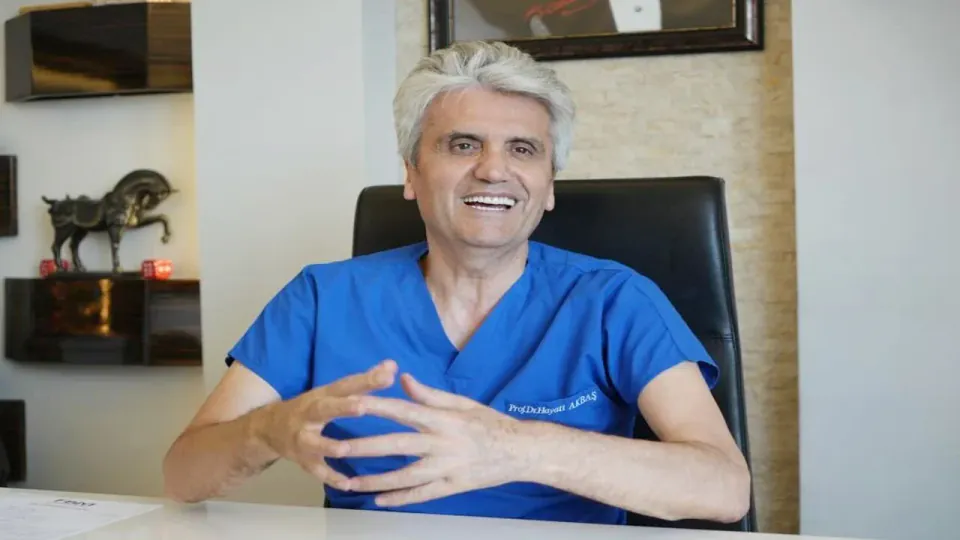 Yüz Gençleştirme ile 30 Yıla Kadar Geri Dönüş Mümkün mü? görseli