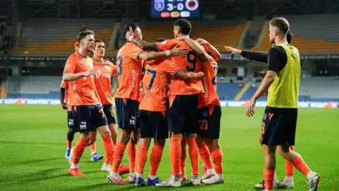 Başakşehir, Gençlerbirliği'ni 4-0 yendi: 4 maçlık galibiyetsizlik sona erdi