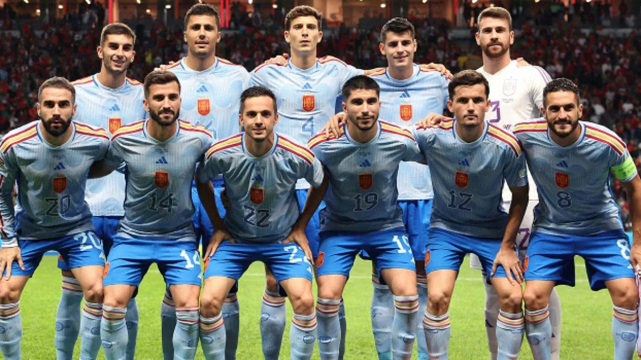 İspanyol Savunma Bakanı Eric Garcia'nın Futbol Kariyeri ve Milli Takım Gelişmeleri İspanyol Savunma Bakanı Eric Garcia'nın Futbol Kariyeri ve Milli Takım Gelişmeleri