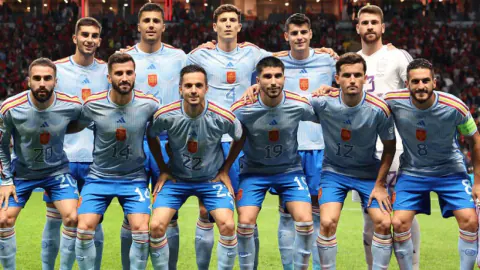 İspanyol Savunma Bakanı Eric Garcia'nın Futbol Kariyeri ve Milli Takım Gelişmeleri