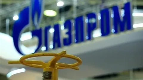 Gazprom Hisseleri 17 Yılın En Düşük Seviyesine Geriledi
